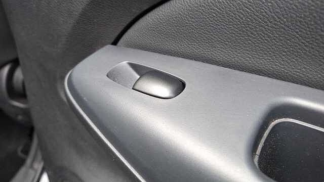 Nissan Juke 1.6 Tekna SUV 5dr Petrol Hybrid Auto Euro 6 (143 ps)