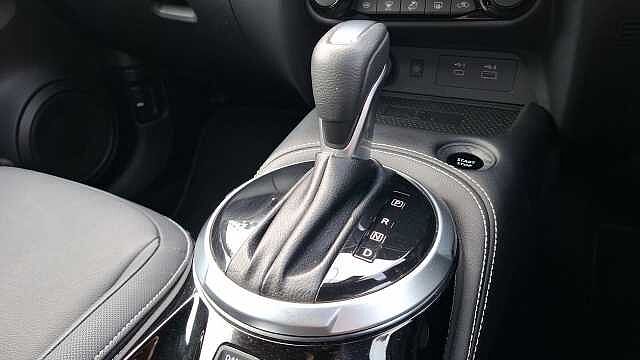 Nissan Juke 1.6 Tekna SUV 5dr Petrol Hybrid Auto Euro 6 (143 ps)