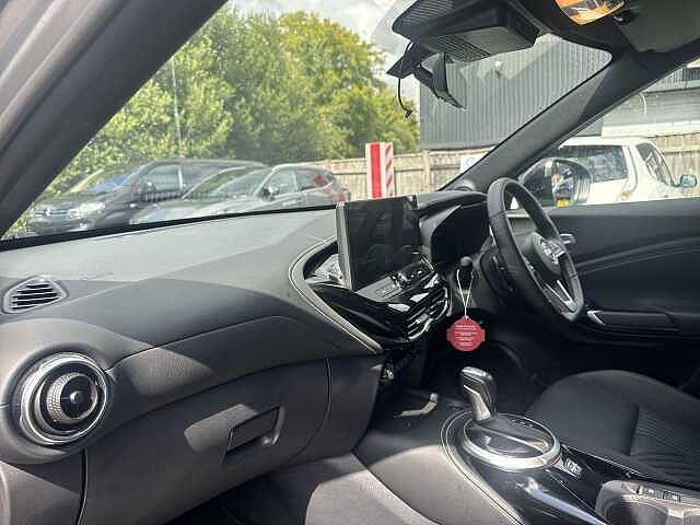 Nissan Juke 1.0 DIG-T Tekna SUV 5dr Petrol DCT Auto Euro 6 (s/s) (114 ps)