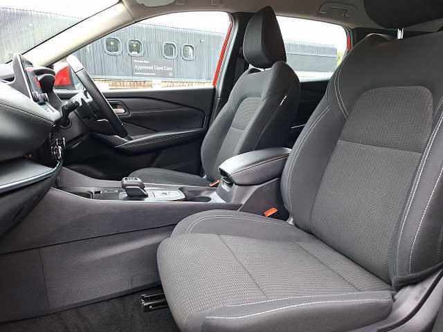 Nissan Qashqai 1.3 DIG-T MHEV Acenta Premium SUV 5dr Petrol Hybrid XTRON Euro 6 (s/s) (158 ps)