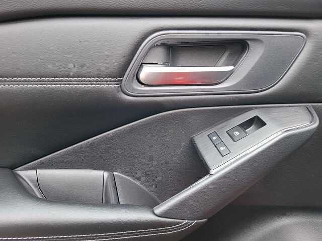 Nissan Qashqai 1.3 DIG-T MHEV Acenta Premium SUV 5dr Petrol Hybrid XTRON Euro 6 (s/s) (158 ps)