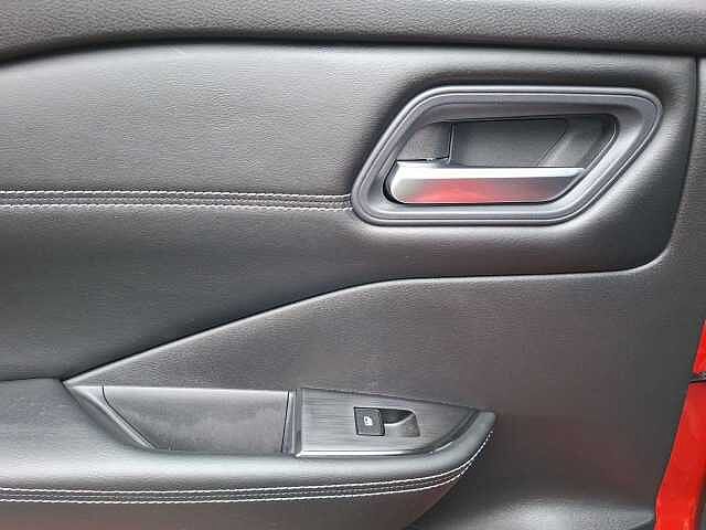 Nissan Qashqai 1.3 DIG-T MHEV Acenta Premium SUV 5dr Petrol Hybrid XTRON Euro 6 (s/s) (158 ps)