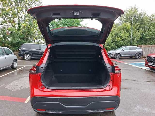 Nissan Qashqai 1.3 DIG-T MHEV Acenta Premium SUV 5dr Petrol Hybrid XTRON Euro 6 (s/s) (158 ps)