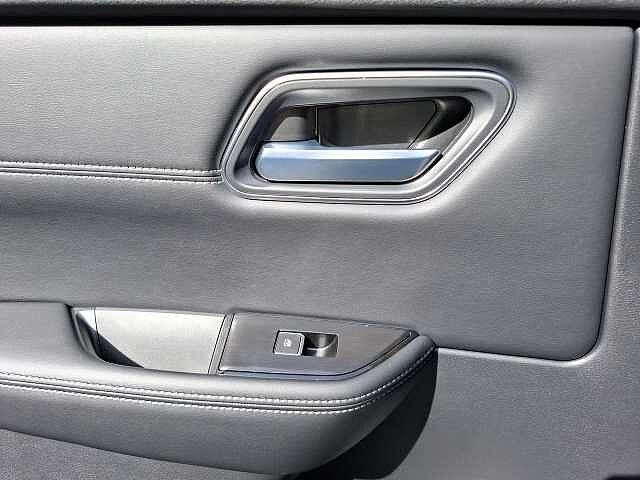 Nissan X-Trail 1.5 h e-POWER Tekna SUV 5dr Petrol Hybrid Auto e-4ORCE Euro 6 (s/s) (213 ps)