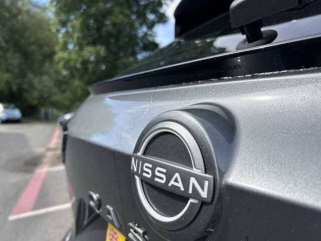 Nissan Qashqai 1.3 DIG-T MHEV Tekna SUV 5dr Petrol Hybrid Manual Euro 6 (s/s) (140 ps)
