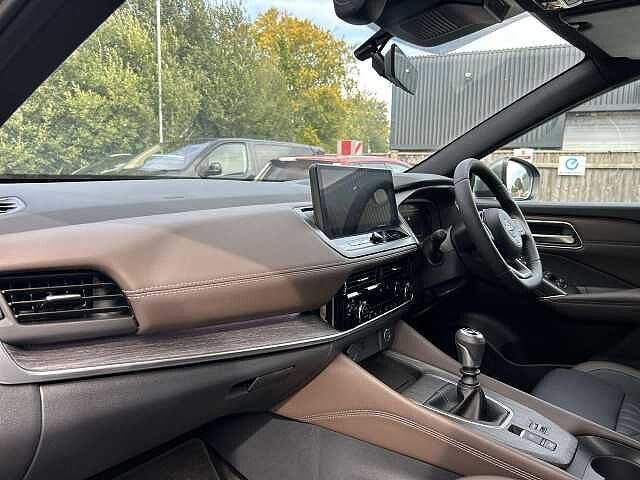Nissan Qashqai 1.3 DIG-T MHEV Tekna SUV 5dr Petrol Hybrid Manual Euro 6 (s/s) (140 ps)