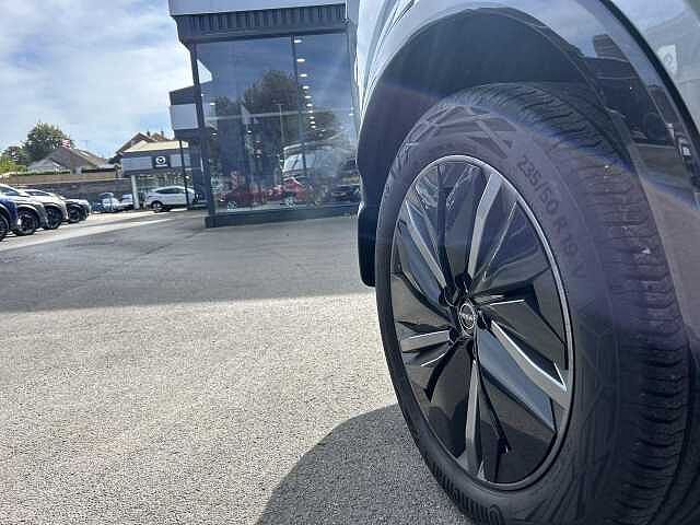 Nissan Qashqai 1.3 DIG-T MHEV Tekna SUV 5dr Petrol Hybrid Manual Euro 6 (s/s) (140 ps)