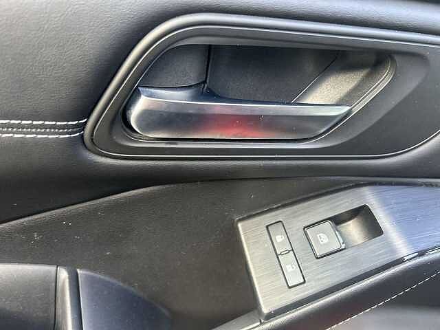 Nissan Qashqai 1.3 DIG-T MHEV N-Connecta SUV 5dr Petrol Hybrid XTRON Euro 6 (s/s) (158 ps)