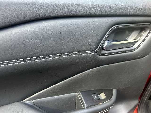 Nissan Qashqai 1.3 DIG-T MHEV N-Connecta SUV 5dr Petrol Hybrid XTRON Euro 6 (s/s) (158 ps)