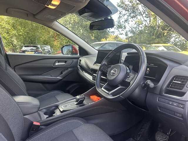 Nissan Qashqai 1.3 DIG-T MHEV N-Connecta SUV 5dr Petrol Hybrid XTRON Euro 6 (s/s) (158 ps)