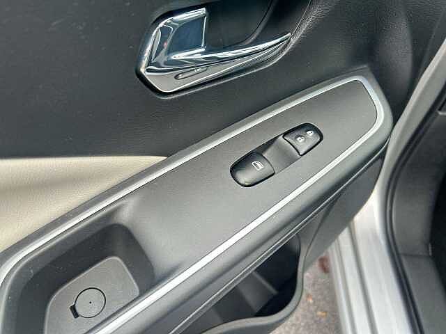 Nissan Micra 1.0 IG-T Tekna Hatchback 5dr Petrol XTRON Euro 6 (s/s) (92 ps)