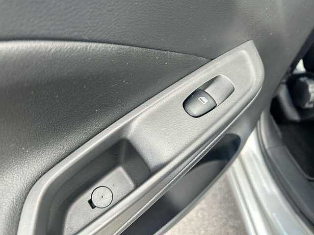 Nissan Micra 1.0 IG-T Tekna Hatchback 5dr Petrol XTRON Euro 6 (s/s) (92 ps)