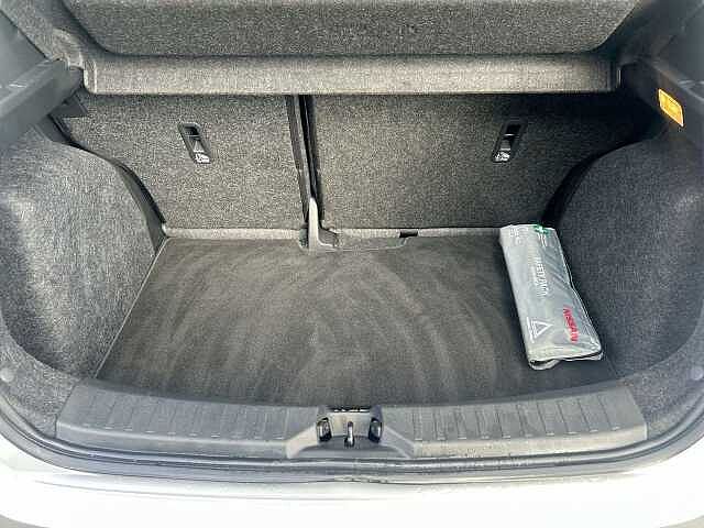 Nissan Micra 1.0 IG-T Tekna Hatchback 5dr Petrol XTRON Euro 6 (s/s) (92 ps)