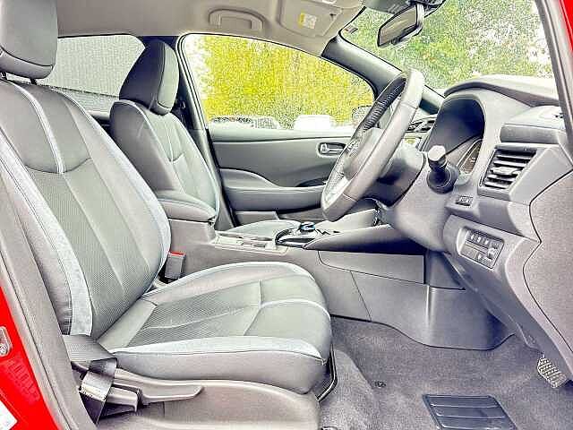 Nissan Leaf 39kWh Tekna Hatchback 5dr Electric Auto (150 ps)