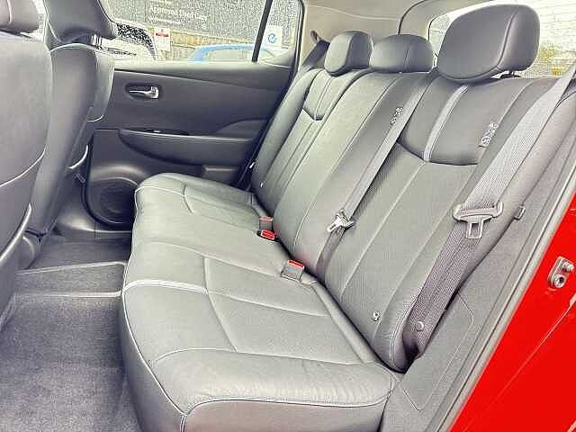 Nissan Leaf 39kWh Tekna Hatchback 5dr Electric Auto (150 ps)