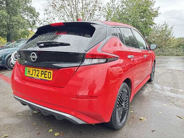 Nissan Leaf 39kWh Tekna Hatchback 5dr Electric Auto (150 ps)