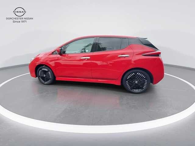 Nissan Leaf 39kWh Tekna Hatchback 5dr Electric Auto (150 ps)