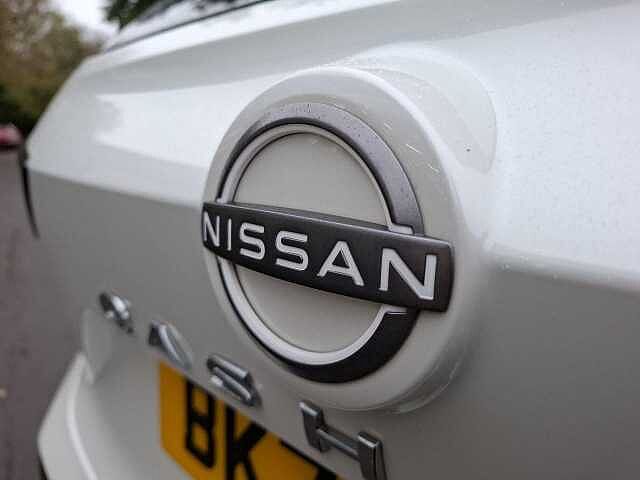 Nissan Qashqai 1.3 DIG-T MHEV Tekna SUV 5dr Petrol Hybrid XTRON Euro 6 (s/s) (158 ps)