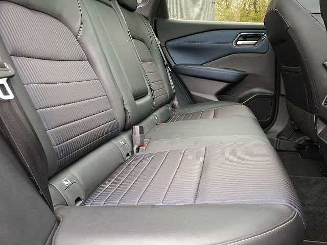 Nissan Qashqai 1.3 DIG-T MHEV Tekna SUV 5dr Petrol Hybrid XTRON Euro 6 (s/s) (158 ps)