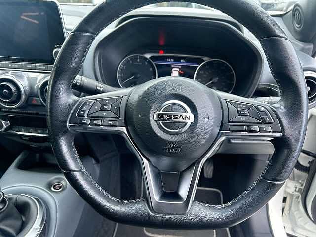 Nissan Juke 1.0 DIG-T N-Connecta SUV 5dr Petrol Manual Euro 6 (s/s) (114 ps)