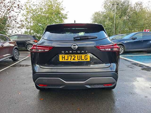 Nissan Qashqai 1.3 DIG-T MHEV N-Connecta SUV 5dr Petrol Hybrid Manual Euro 6 (s/s) (140 ps)