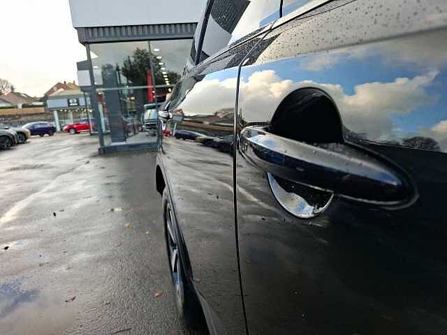 Nissan Qashqai 1.3 DIG-T MHEV N-Connecta SUV 5dr Petrol Hybrid Manual Euro 6 (s/s) (140 ps)