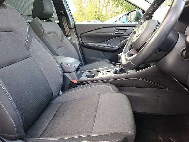 Nissan Qashqai 1.3 DIG-T MHEV N-Connecta SUV 5dr Petrol Hybrid Manual Euro 6 (s/s) (140 ps)