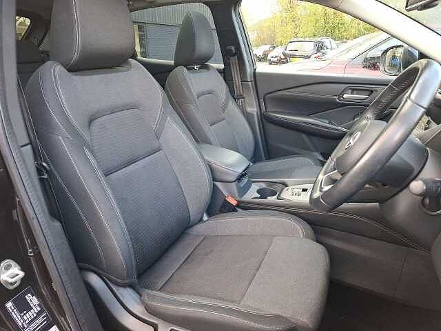 Nissan Qashqai 1.3 DIG-T MHEV N-Connecta SUV 5dr Petrol Hybrid Manual Euro 6 (s/s) (140 ps)