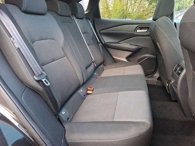 Nissan Qashqai 1.3 DIG-T MHEV N-Connecta SUV 5dr Petrol Hybrid Manual Euro 6 (s/s) (140 ps)