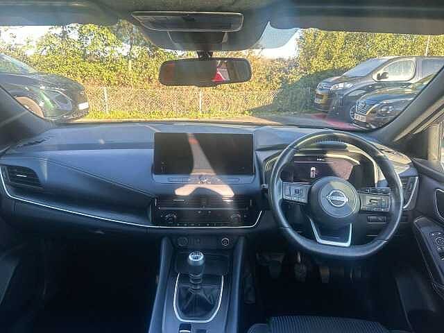 Nissan Qashqai 1.3 DIG-T MHEV Tekna SUV 5dr Petrol Hybrid Manual Euro 6 (s/s) (140 ps)