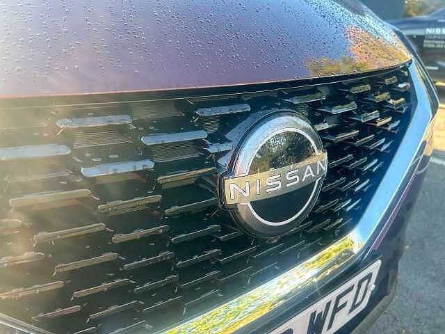 Nissan Qashqai 1.3 DIG-T MHEV Tekna SUV 5dr Petrol Hybrid Manual Euro 6 (s/s) (140 ps)