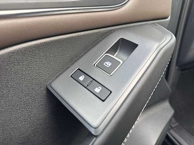 Nissan Qashqai 1.3 DIG-T MHEV Tekna SUV 5dr Petrol Hybrid Manual Euro 6 (s/s) (140 ps)