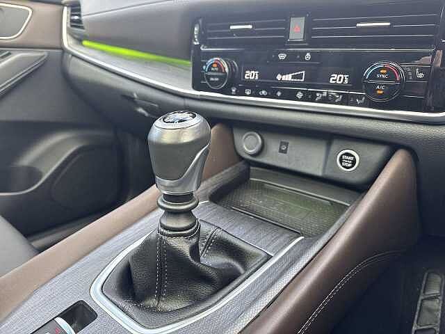 Nissan Qashqai 1.3 DIG-T MHEV Tekna SUV 5dr Petrol Hybrid Manual Euro 6 (s/s) (140 ps)