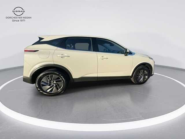 Nissan Qashqai 1.3 DIG-T MHEV Acenta Premium SUV 5dr Petrol Hybrid Manual Euro 6 (s/s) (140 ps)