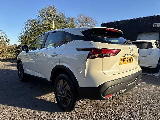 Nissan Qashqai 1.3 DIG-T MHEV Acenta Premium SUV 5dr Petrol Hybrid Manual Euro 6 (s/s) (140 ps)