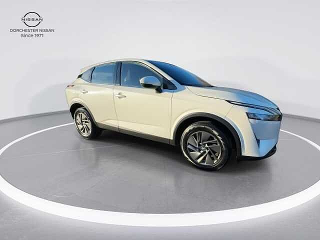 Nissan Qashqai 1.3 DIG-T MHEV Acenta Premium SUV 5dr Petrol Hybrid Manual Euro 6 (s/s) (140 ps)