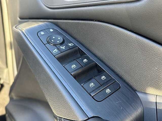 Nissan Qashqai 1.3 DIG-T MHEV Acenta Premium SUV 5dr Petrol Hybrid Manual Euro 6 (s/s) (140 ps)