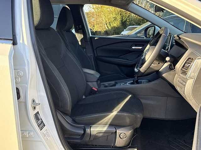 Nissan Qashqai 1.3 DIG-T MHEV Acenta Premium SUV 5dr Petrol Hybrid Manual Euro 6 (s/s) (140 ps)